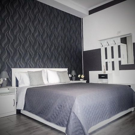 Chloe'S Rooms Cagliari Exteriör bild